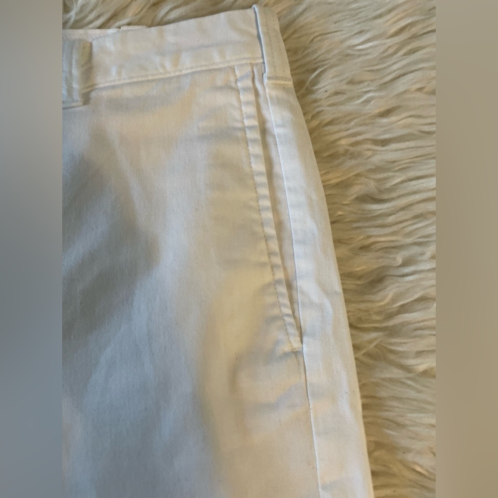 J. Crew NWT Men’s Flex Chino White Shorts. Size 32 with 7” Inseam - Picture 3 of 7